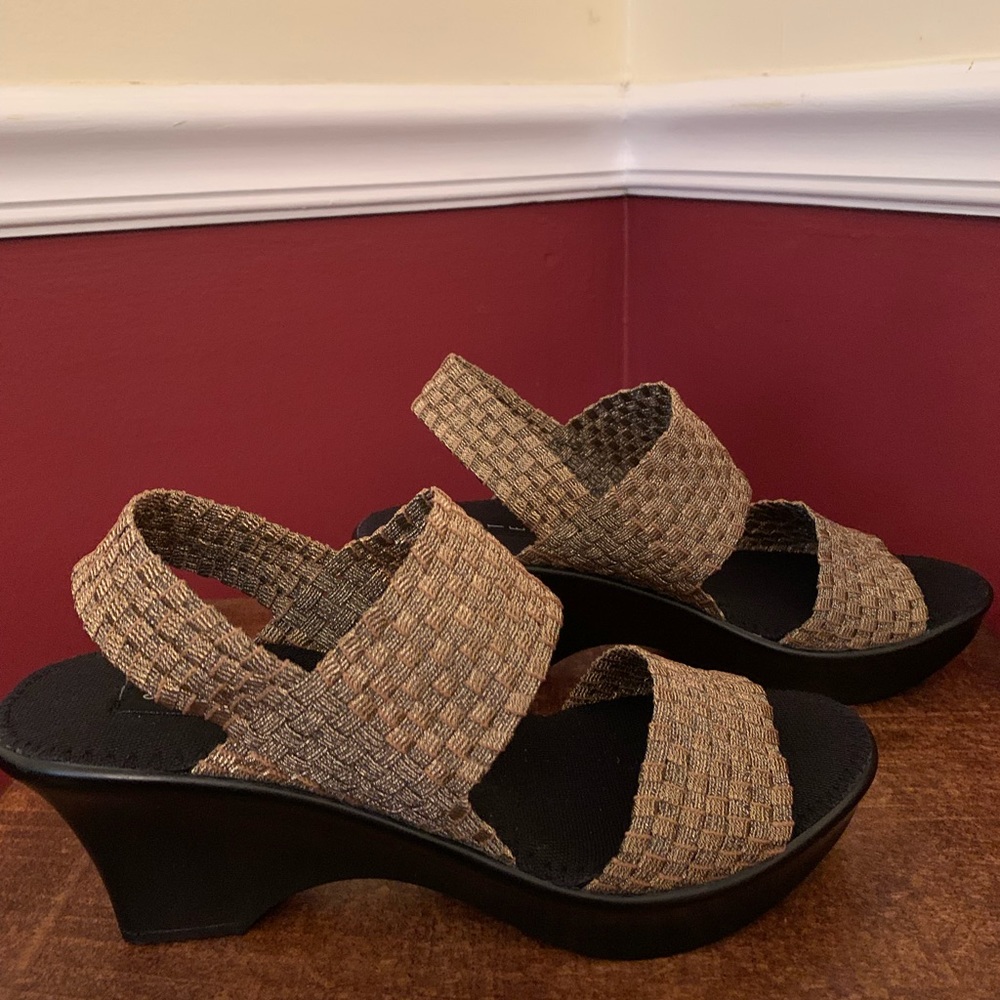 Steve Madden Tuscany open toe wedge